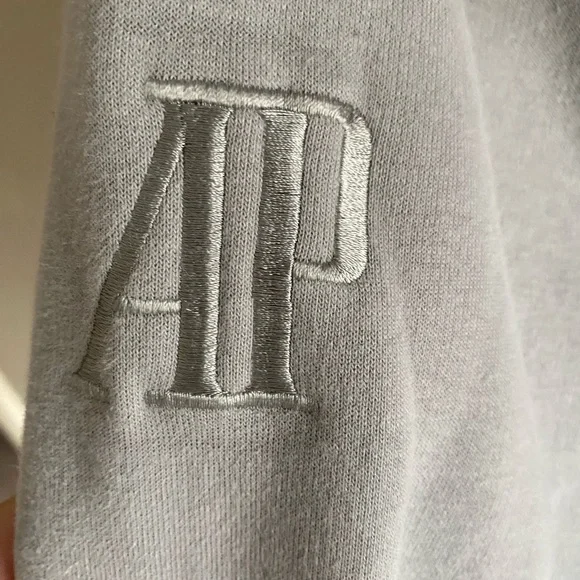 Audemars‎ Piguet Hoodie Unisex Size S Gray Logo Chunky Designer Comfort - Picture 5 of 9